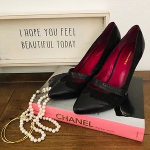 Pristine classic brown Mary Jane heels